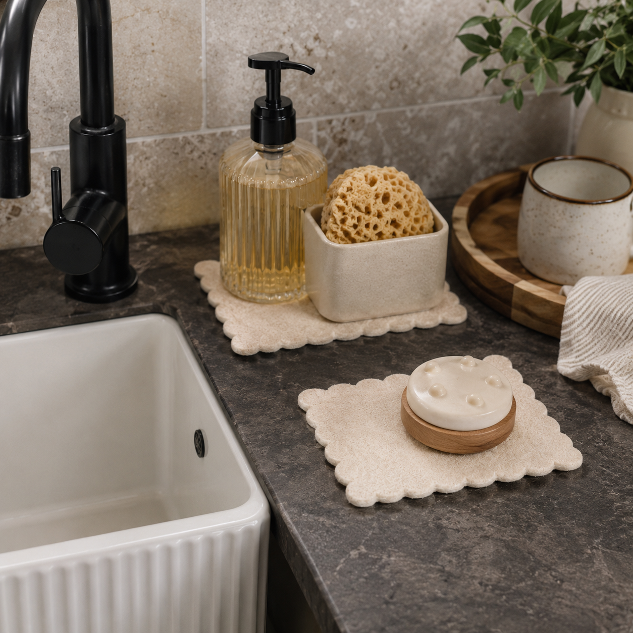 Scalloped Absorbent Sink Mats